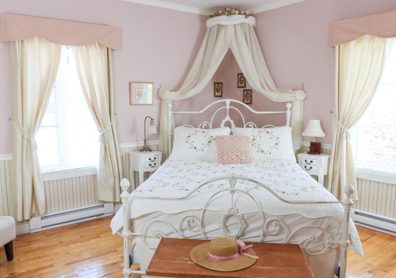 Bed & Breakfast, Gite La Princesse Des Champs Saint-Jean-de-Boischâtel Esterno foto